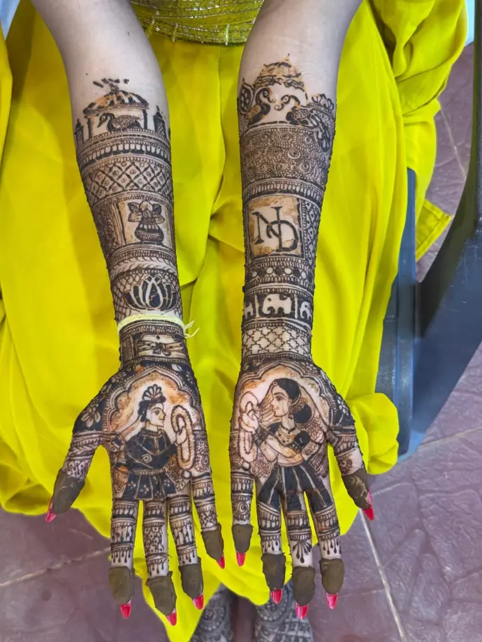 Potrait bridal mehndi designs 