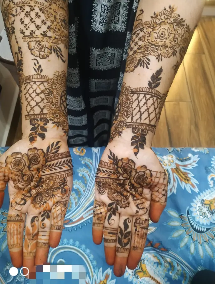 Western mehndi design 